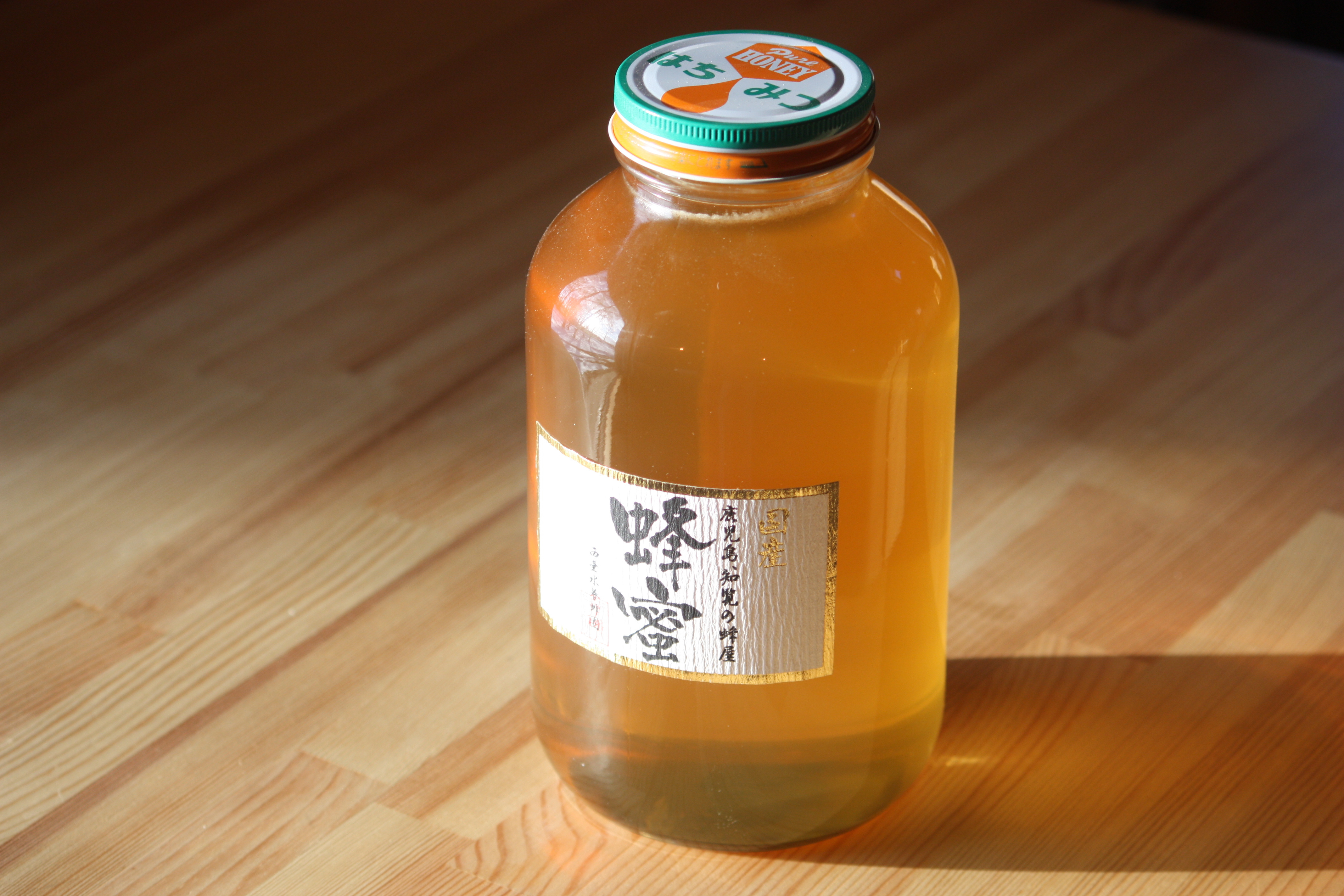 国産アカシア蜂蜜　2400ℊ　秋田県産